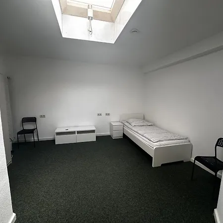 Appartement Monteurswohnung Am Bahnhof Mit Parkplatz